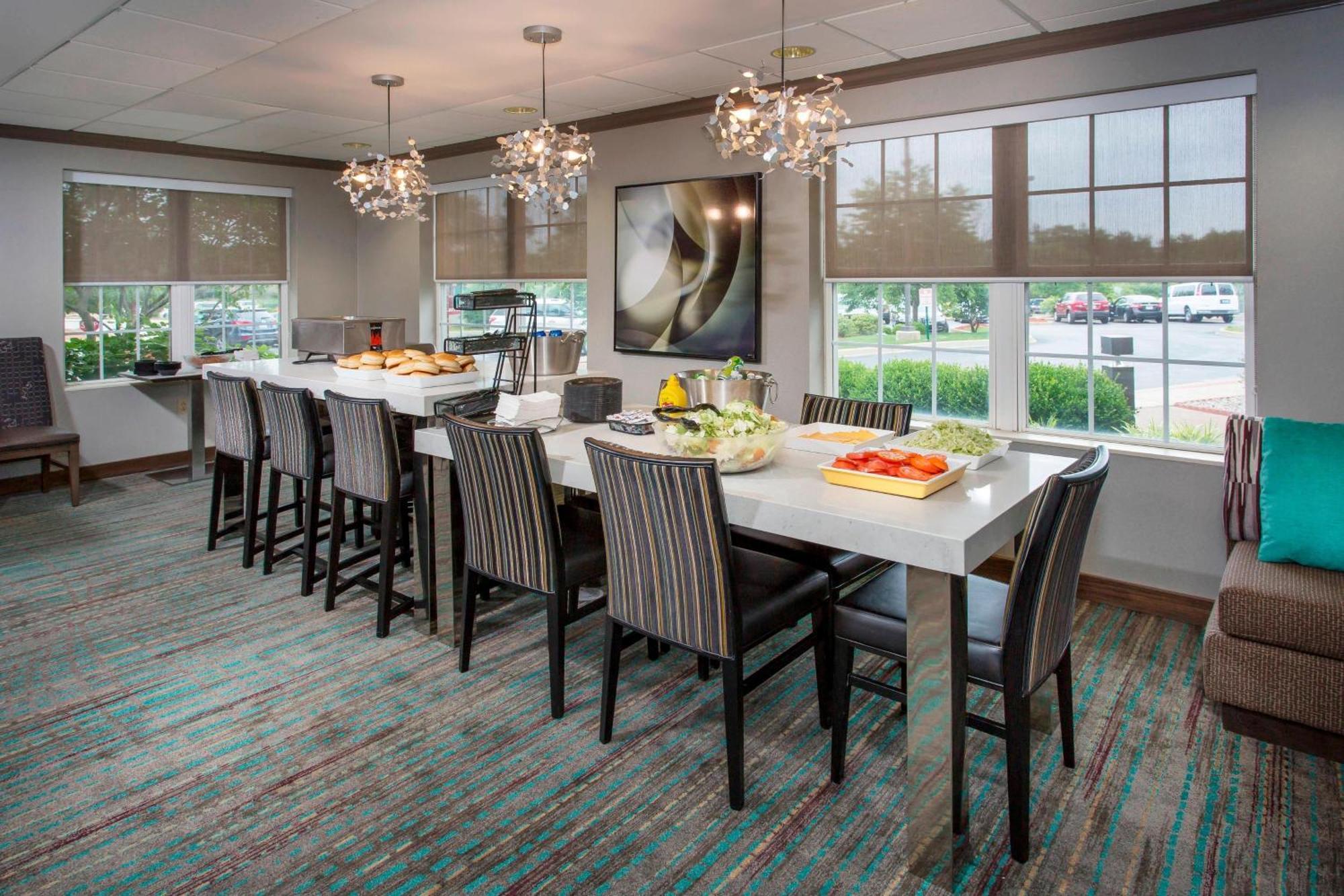 Residence Inn Louisville Northeast Bagian luar foto